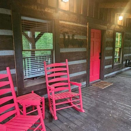 Southern Oak Cabin - Newly Remodeled - Close To All Attractions Sevierville Buitenkant foto