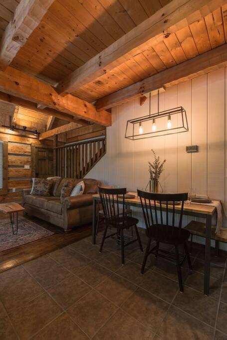 Southern Oak Cabin - Newly Remodeled - Close To All Attractions Sevierville Buitenkant foto