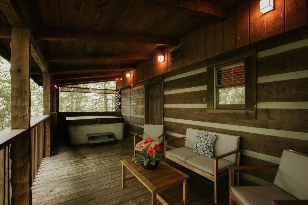 Southern Oak Cabin - Newly Remodeled - Close To All Attractions Sevierville Buitenkant foto