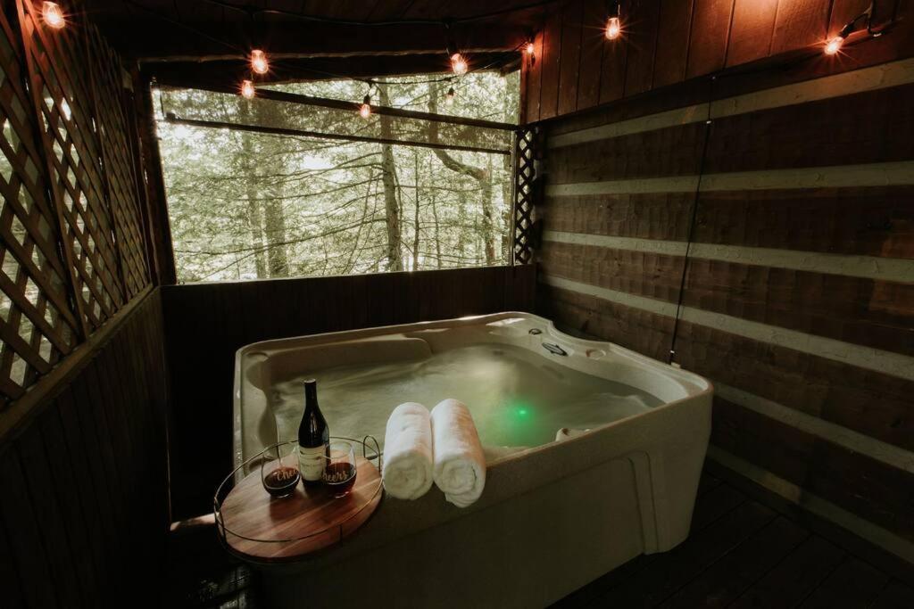 Southern Oak Cabin - Newly Remodeled - Close To All Attractions Sevierville Buitenkant foto