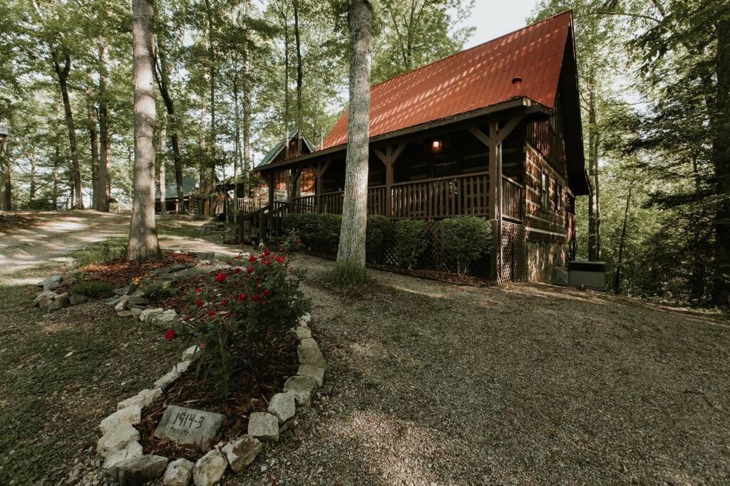 Southern Oak Cabin - Newly Remodeled - Close To All Attractions Sevierville Buitenkant foto